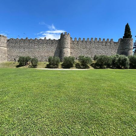 Incantevole Appartamento Moniga del Garda Esterno foto