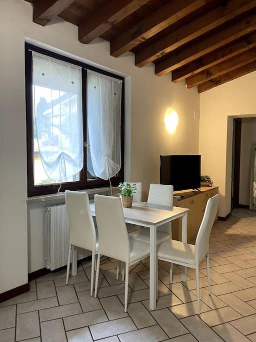 Incantevole Appartamento Moniga del Garda Esterno foto